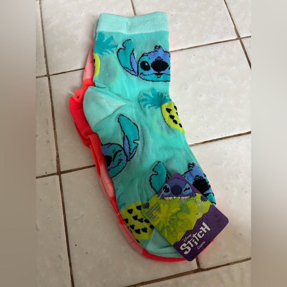Disney Stitch Pineapple Ankle Length Socks Set. Adult socks NWT